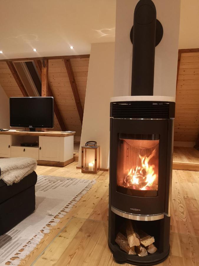 Ruhig Gelegene, Top Moderne Ferienwohnung - Hot Tub Und Sauna Gegen Aufpreis Neuhaus an Der Eger Kültér fotó