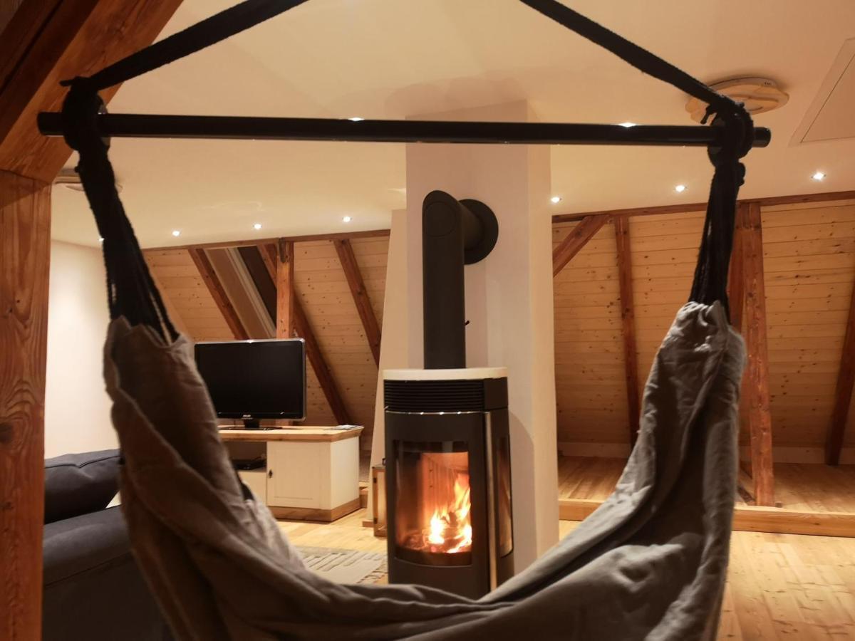 Ruhig Gelegene, Top Moderne Ferienwohnung - Hot Tub Und Sauna Gegen Aufpreis Neuhaus an Der Eger Kültér fotó