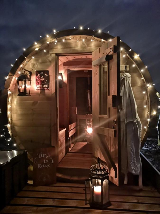 Ruhig Gelegene, Top Moderne Ferienwohnung - Hot Tub Und Sauna Gegen Aufpreis Neuhaus an Der Eger Kültér fotó